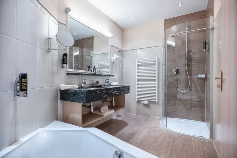 Badezimmer Panoramasuite